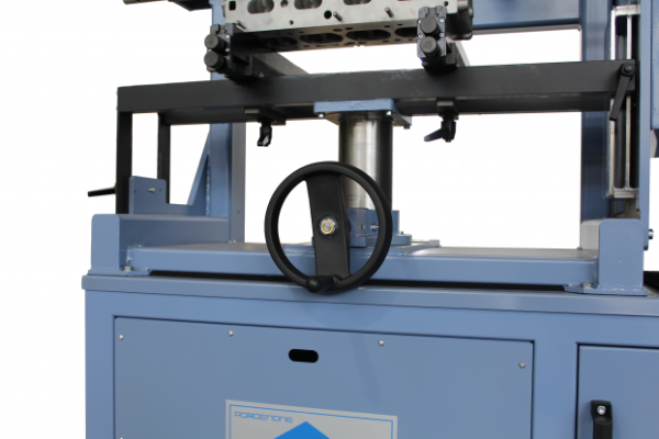 LBM950  CNC Line Boring machine for cylinder heads and blocks_img_2